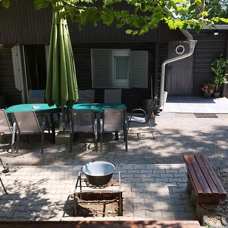 Chata Iva Šírava Vinné Exteriér fotografie
