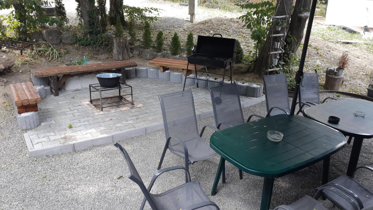 Chata Iva Šírava Vinné Exteriér fotografie